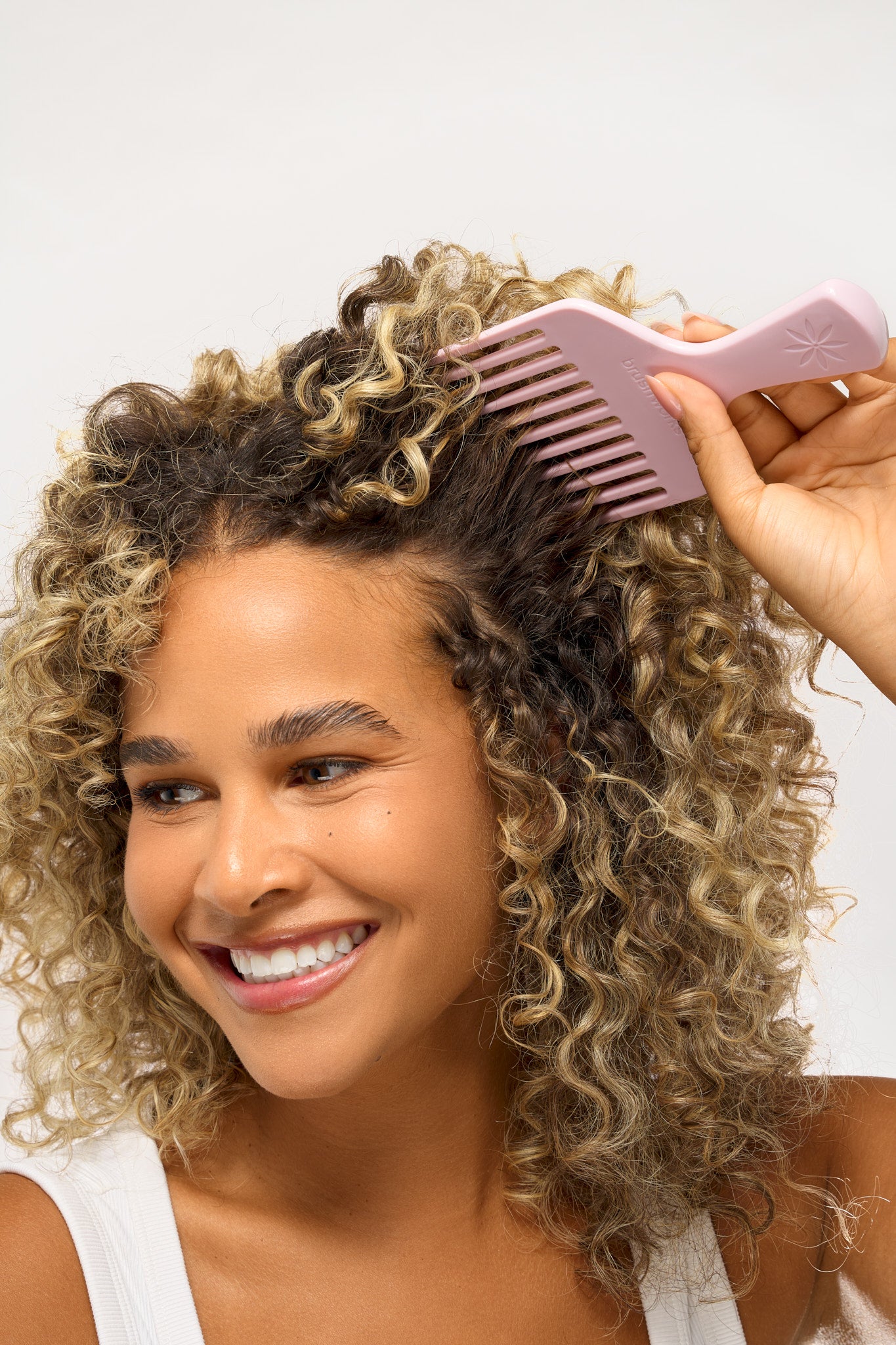 52 56 577 Brushworks Afro Combs - 2 Pack MS (1).jpg