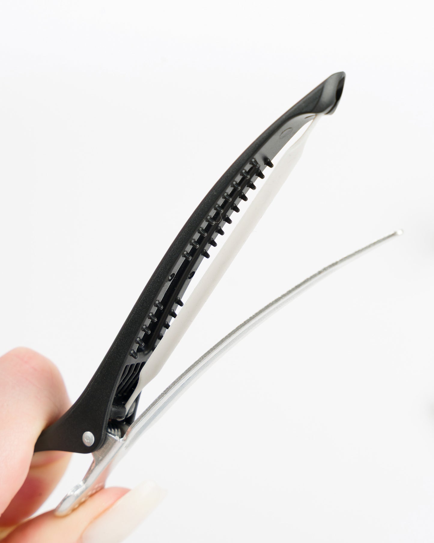 52 56 580 Brushworks No Crease Sectioning Hair Clips OOP (3).jpg