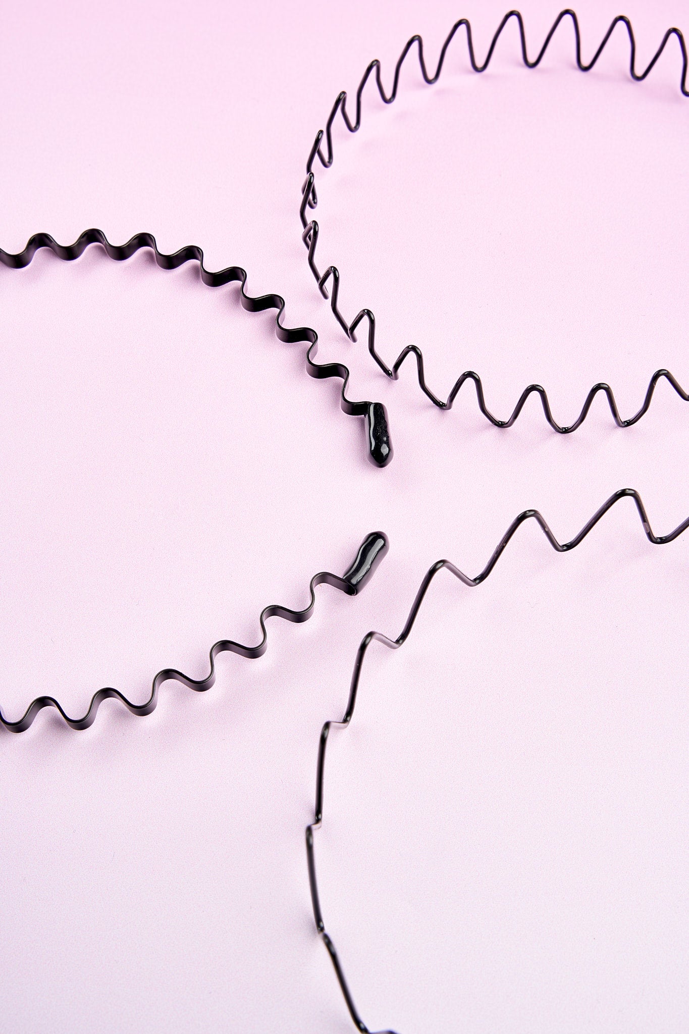 52 56 603 Brushworks Flexi Zig Zag Headbands OOP (2).jpg