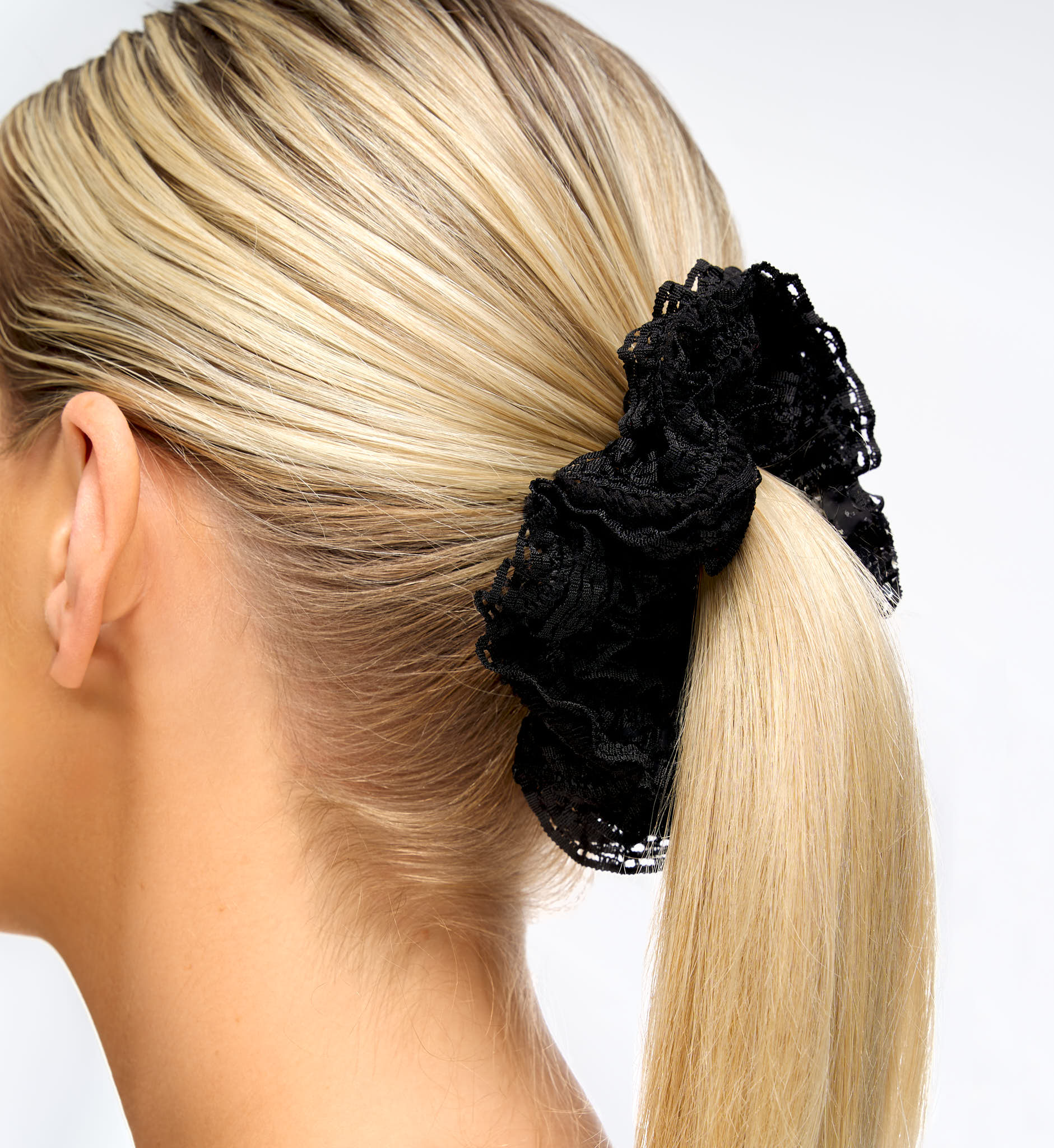 52 56 606 Brushworks Lace Scrunchies MS (2).jpg
