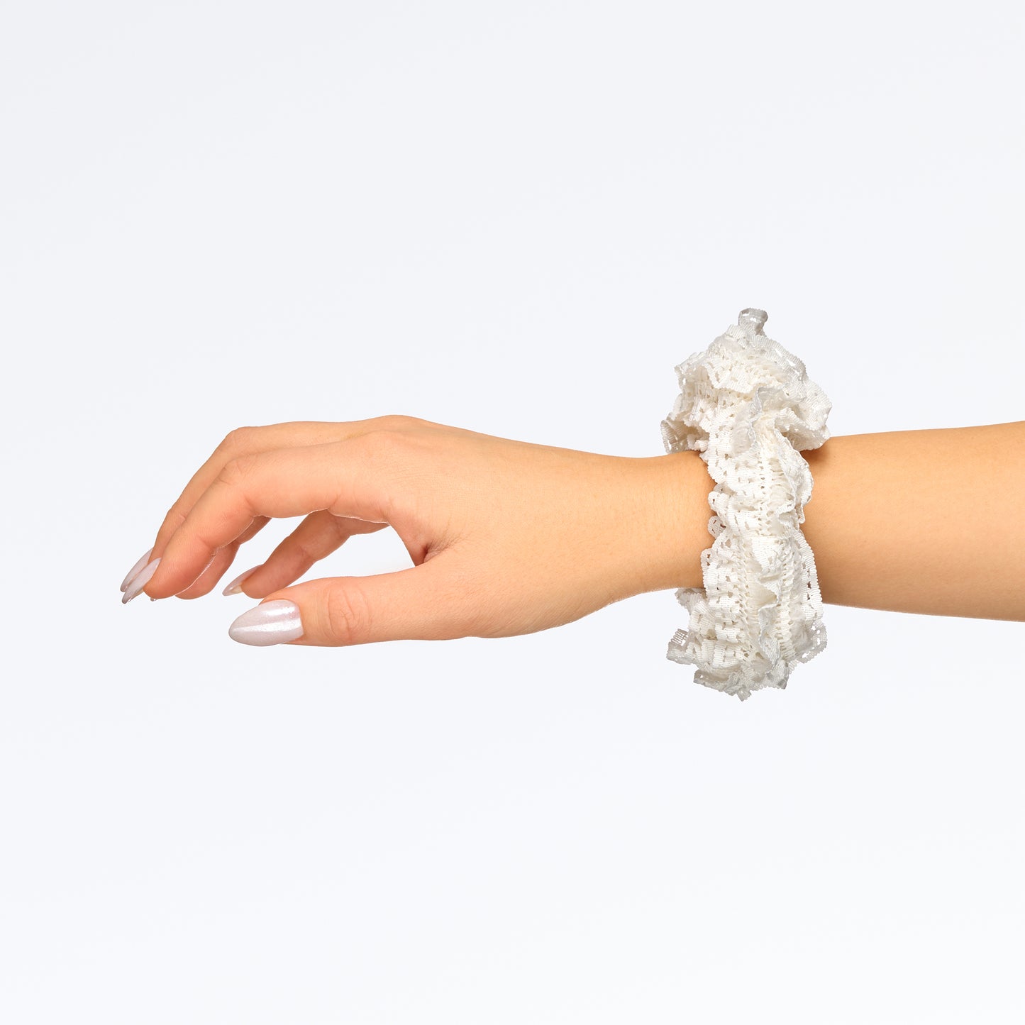 52 56 606 Brushworks Lace Scrunchies OOP (2).jpg