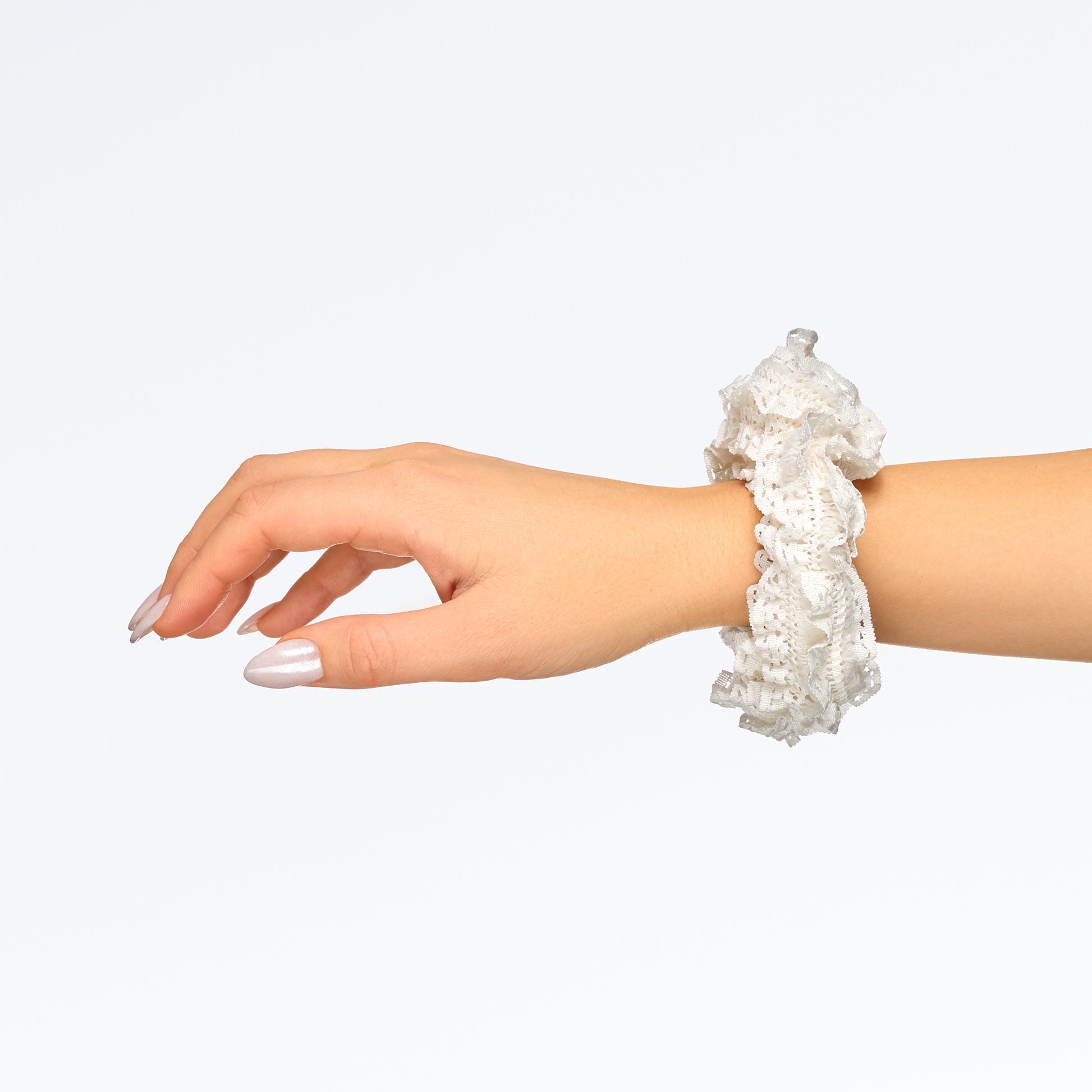 52 56 606 Brushworks Lace Scrunchies OOP (2).jpg