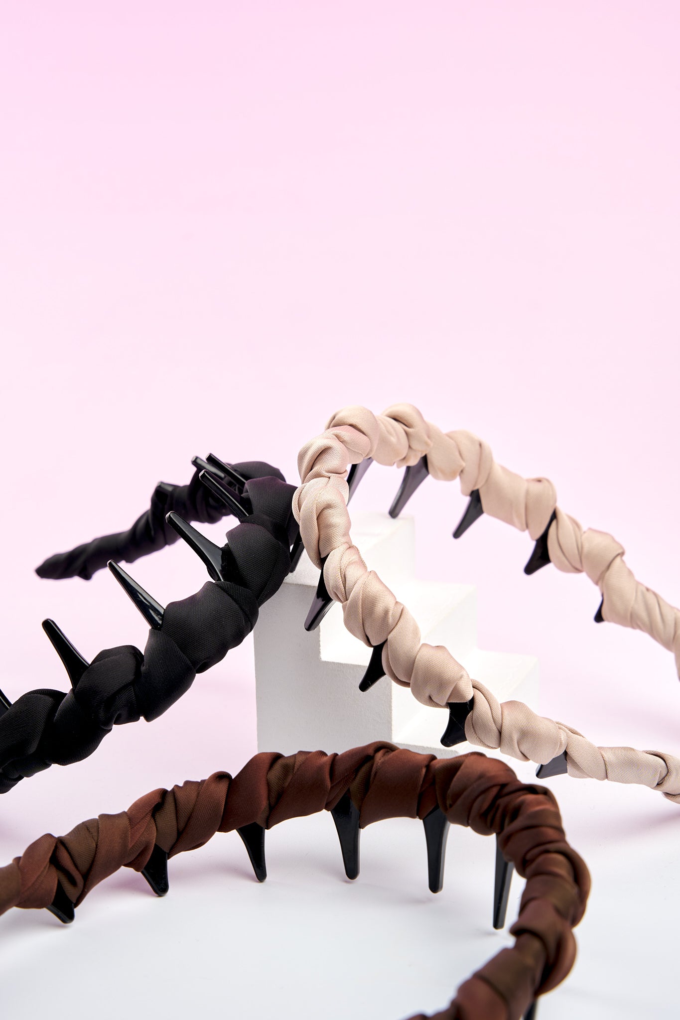 52 56 612 Brushworks Ribbon Zig Zag Headbands OOP (2).jpg